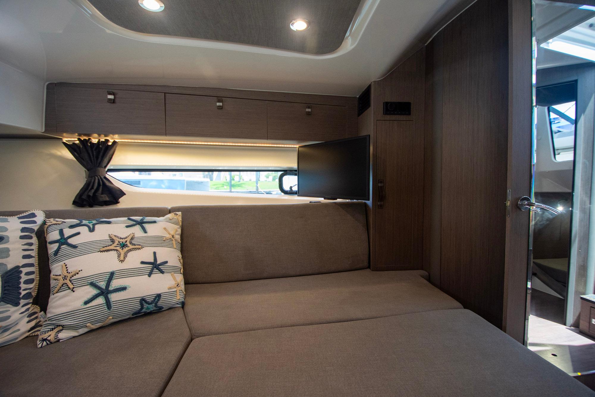 Yacht Photos Pics