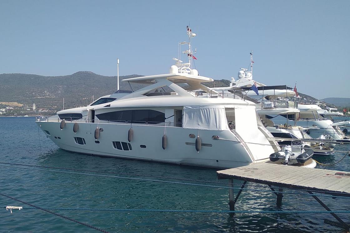 2010 Sunseeker 30M