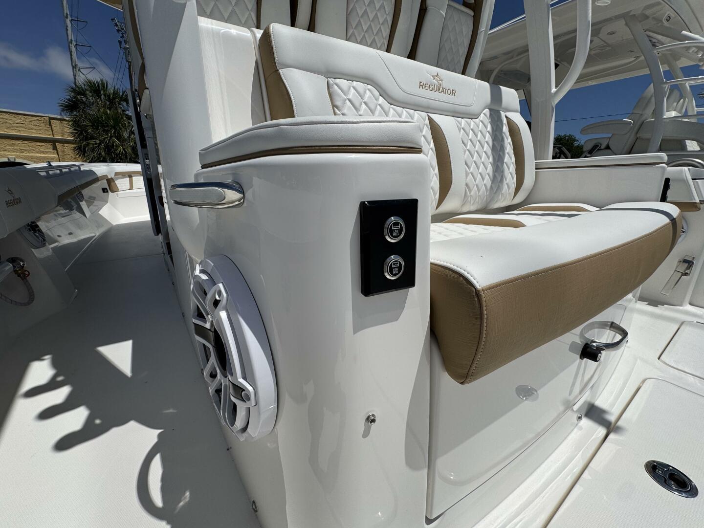 2025 Regulator 35cc-20