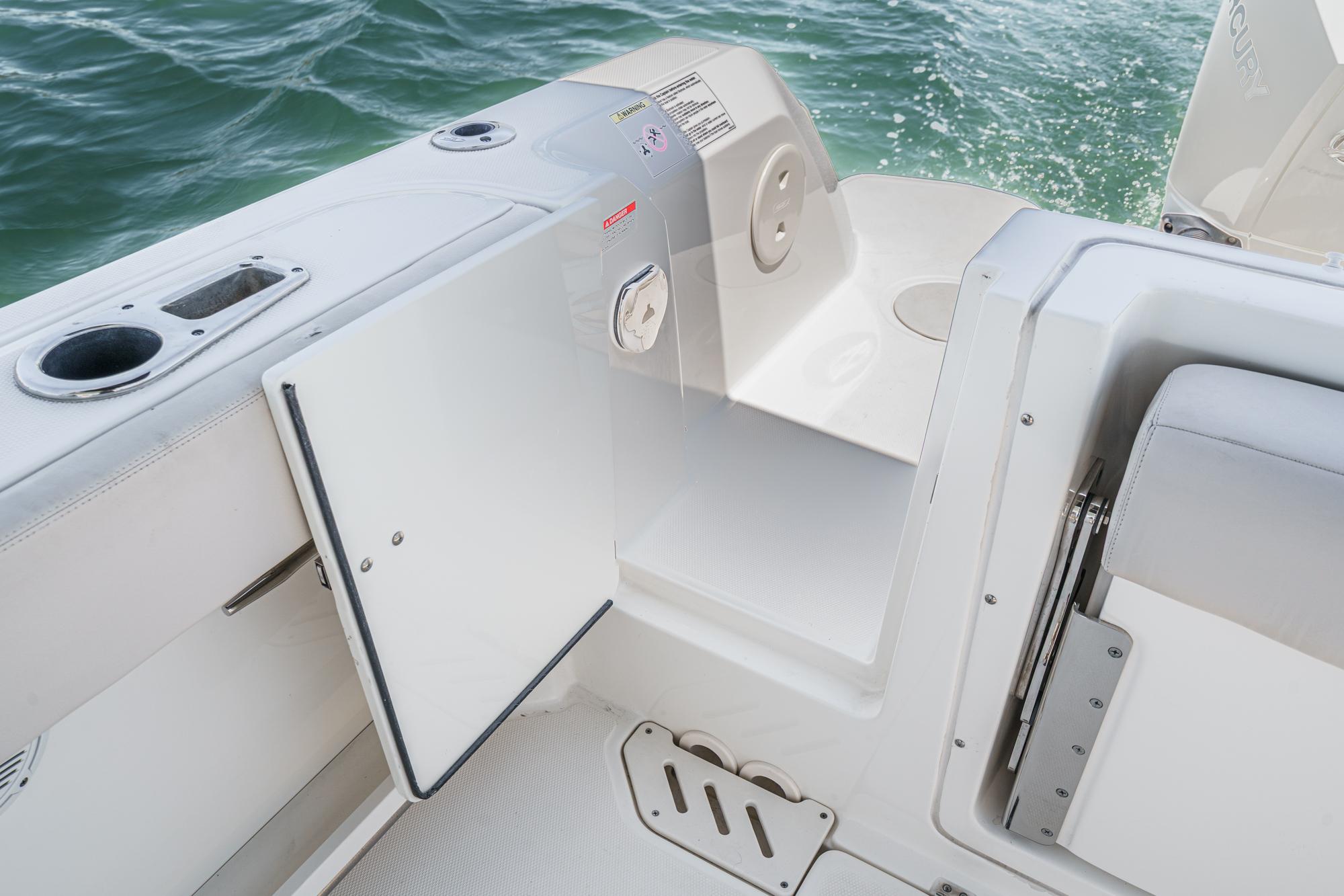 2019 Boston Whaler 270 Vantage #TBRM2431D inventory image at Sun Country Marine Group, San Diego Harbor Island 2019 Boston Whaler 270 Vantage #TBRM2431D inventory image at Sun Country Marine Group, San Diego Harbor Island
