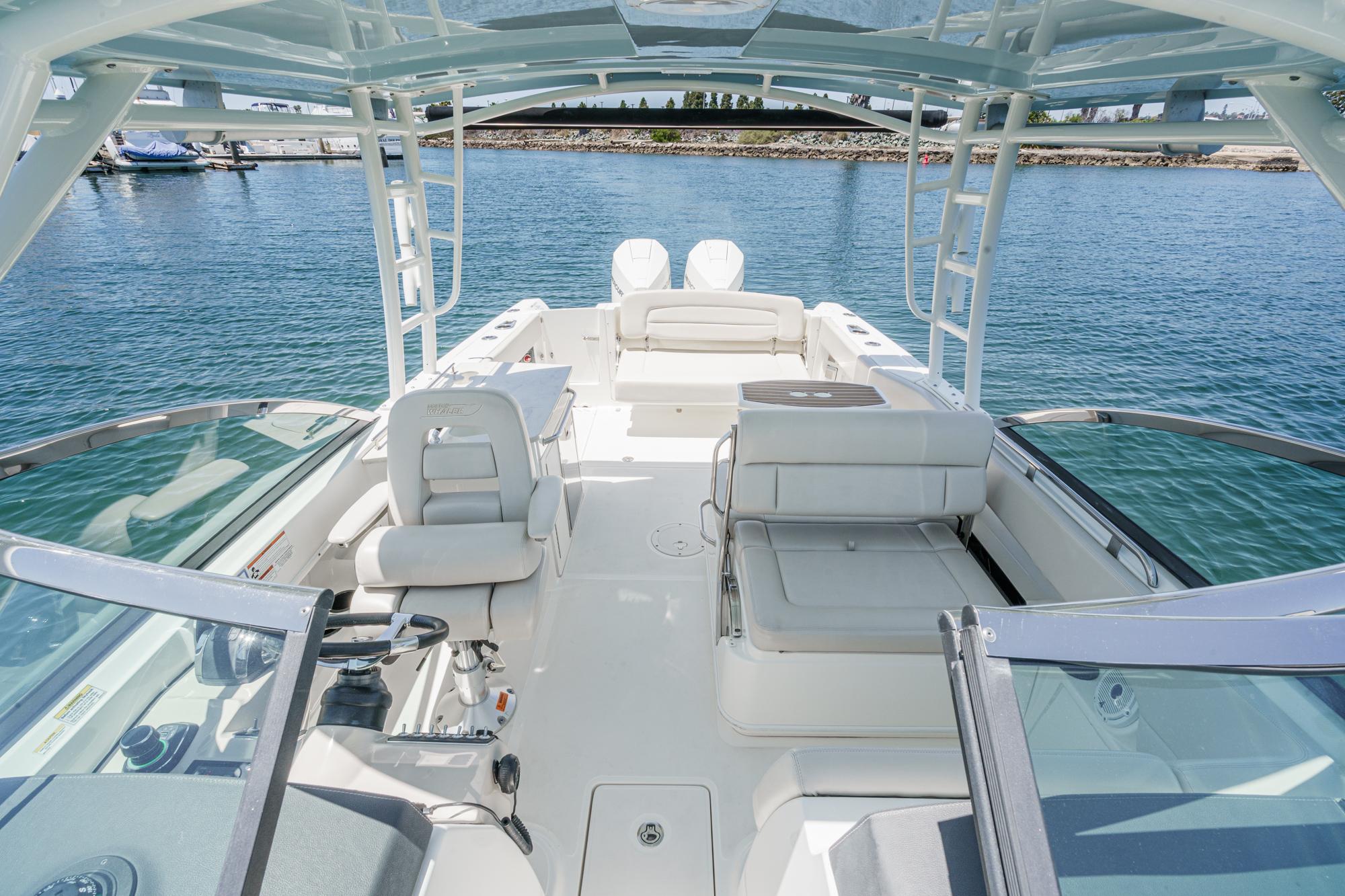 2019 Boston Whaler 270 Vantage #TBRM2431D inventory image at Sun Country Marine Group, San Diego Harbor Island 2019 Boston Whaler 270 Vantage #TBRM2431D inventory image at Sun Country Marine Group, San Diego Harbor Island