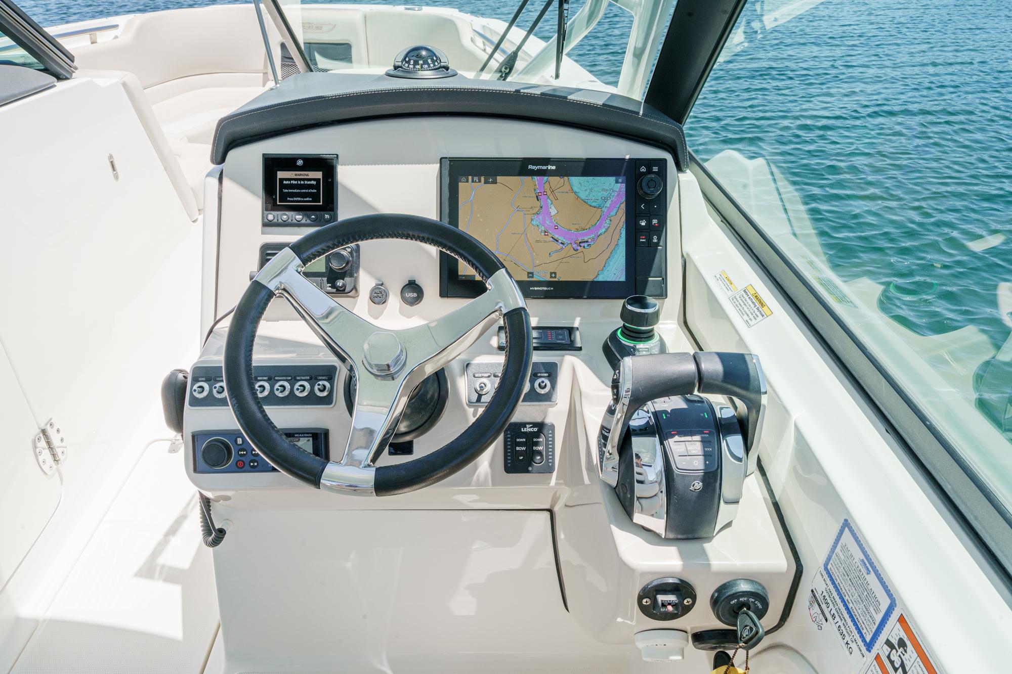 2019 Boston Whaler 270 Vantage #TBRM2431D inventory image at Sun Country Marine Group, San Diego Harbor Island 2019 Boston Whaler 270 Vantage #TBRM2431D inventory image at Sun Country Marine Group, San Diego Harbor Island