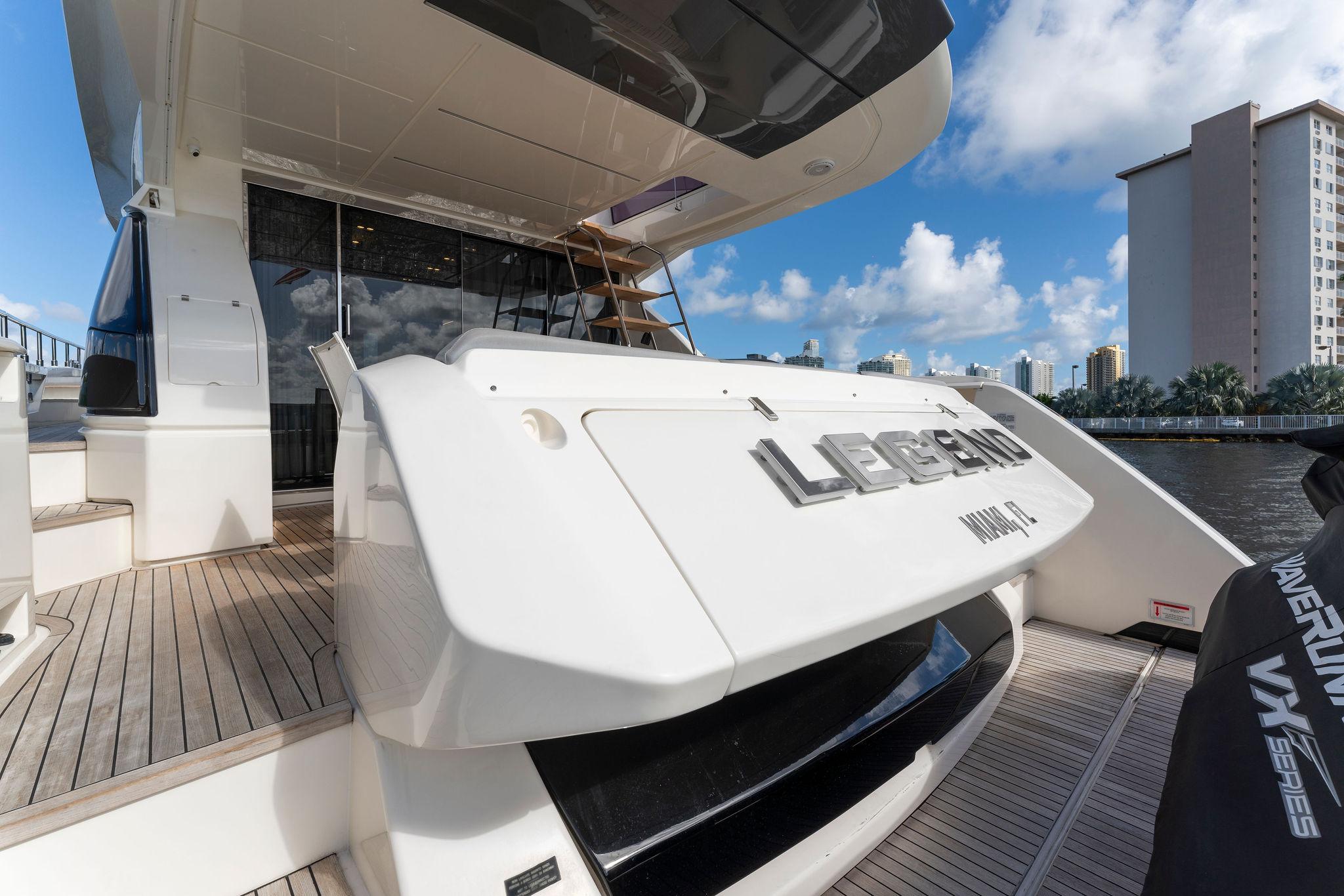 2019 Ferretti Yachts 670 Legend