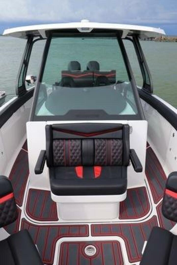 2025 Monterey 30 ELITE-3