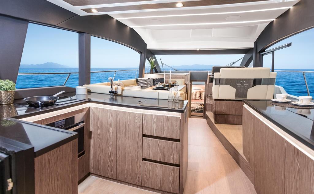 Sealine F430 style=