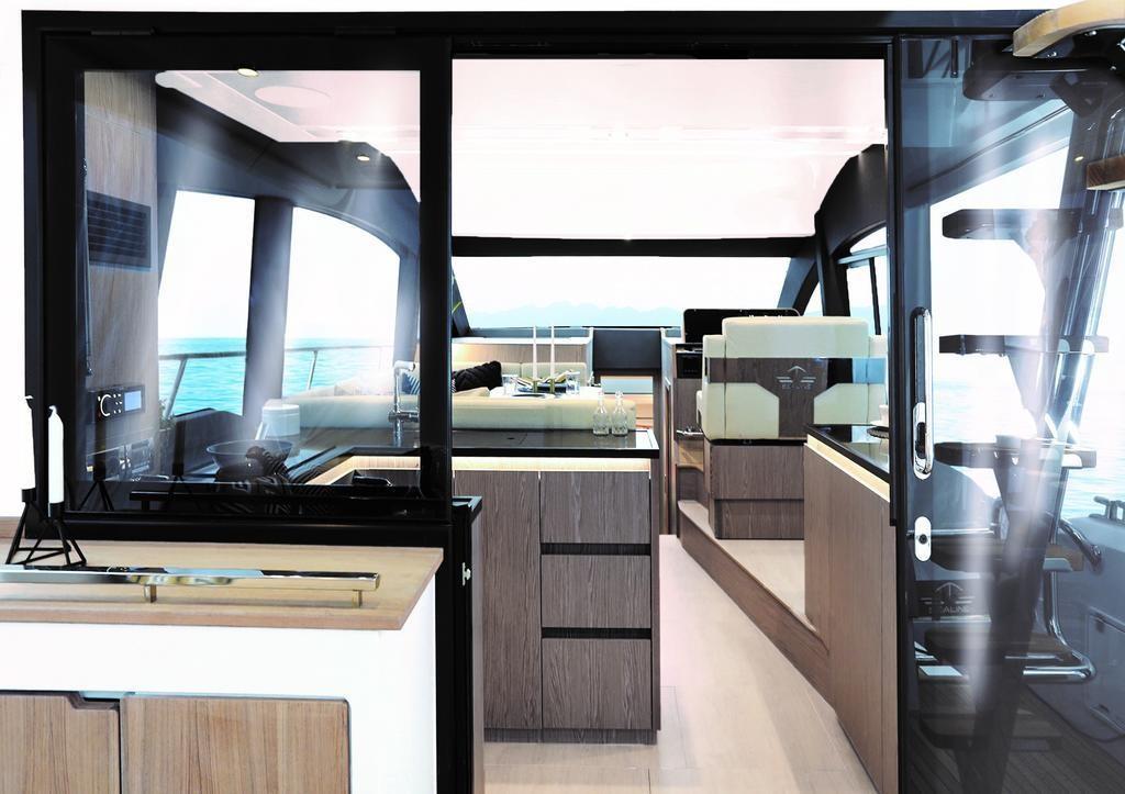 Sealine F430 style=