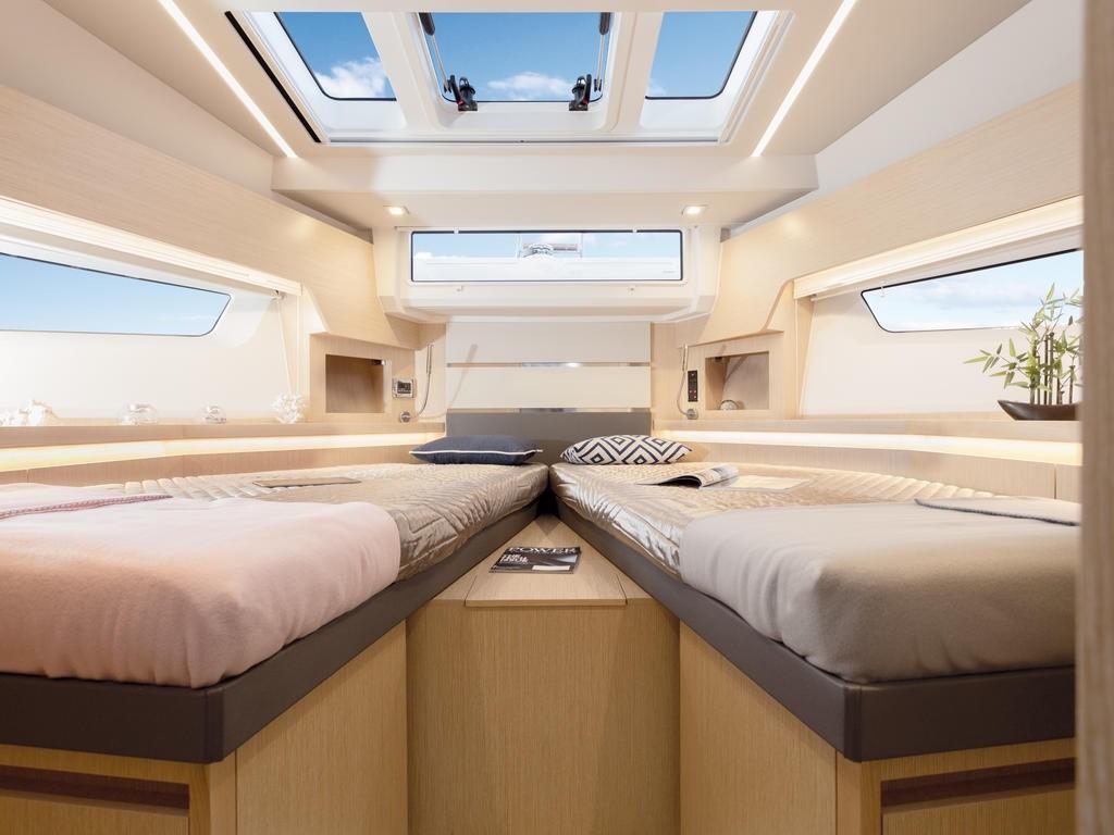 Sealine F430 style=