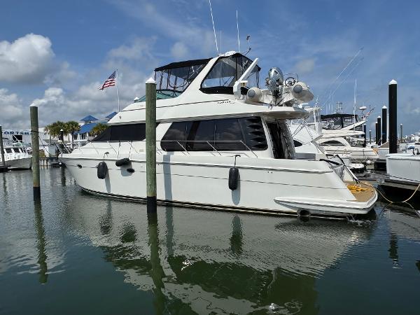 Photo of 1998 Carver 54'
