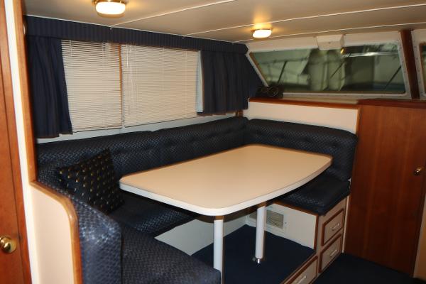 30' Tollycraft, Listing Number 100878754, - Photo No. 10