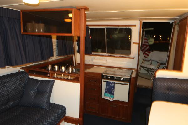 30' Tollycraft, Listing Number 100878754, - Photo No. 11