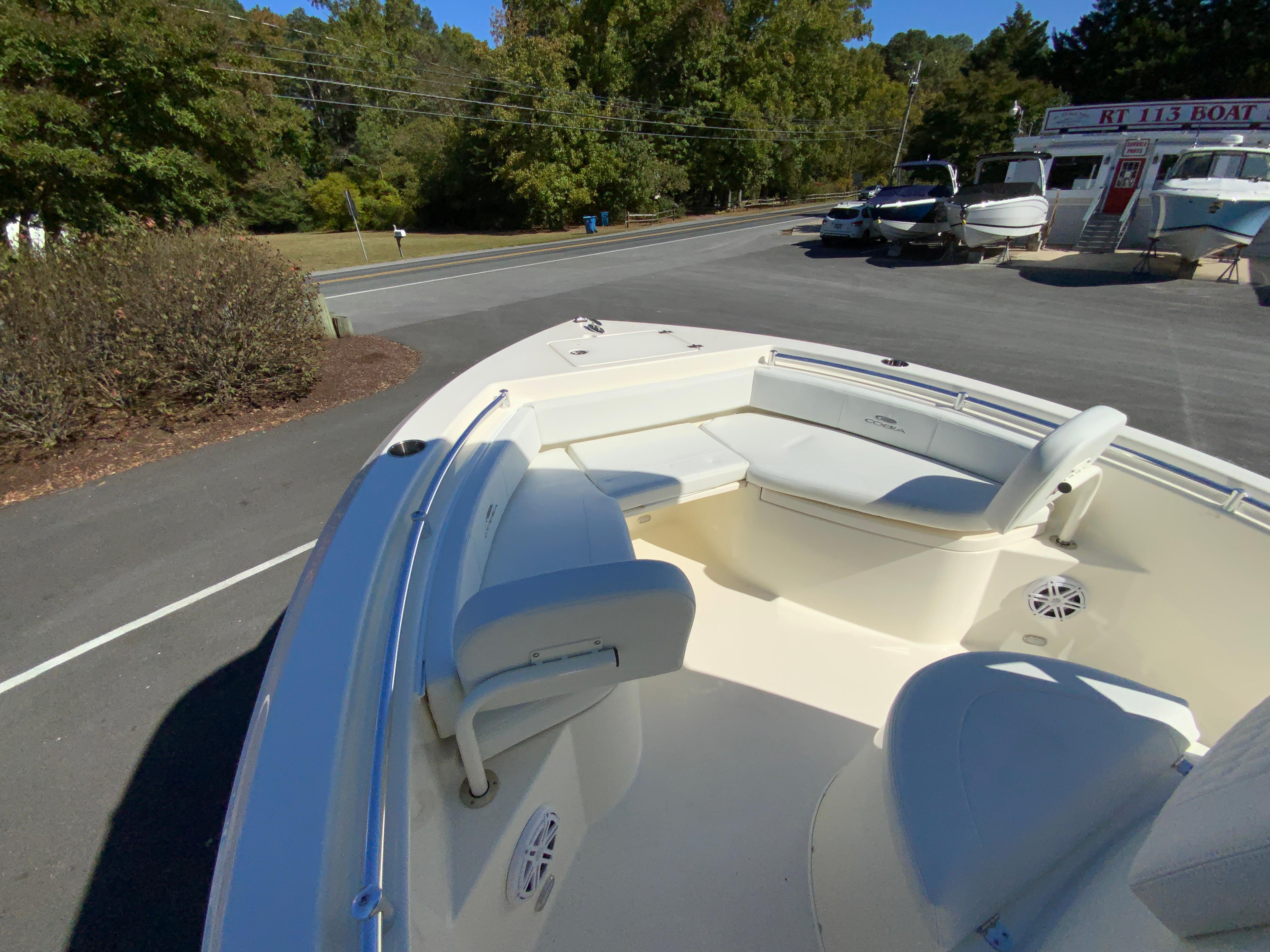 2025 Cobia 220 Center Console-15