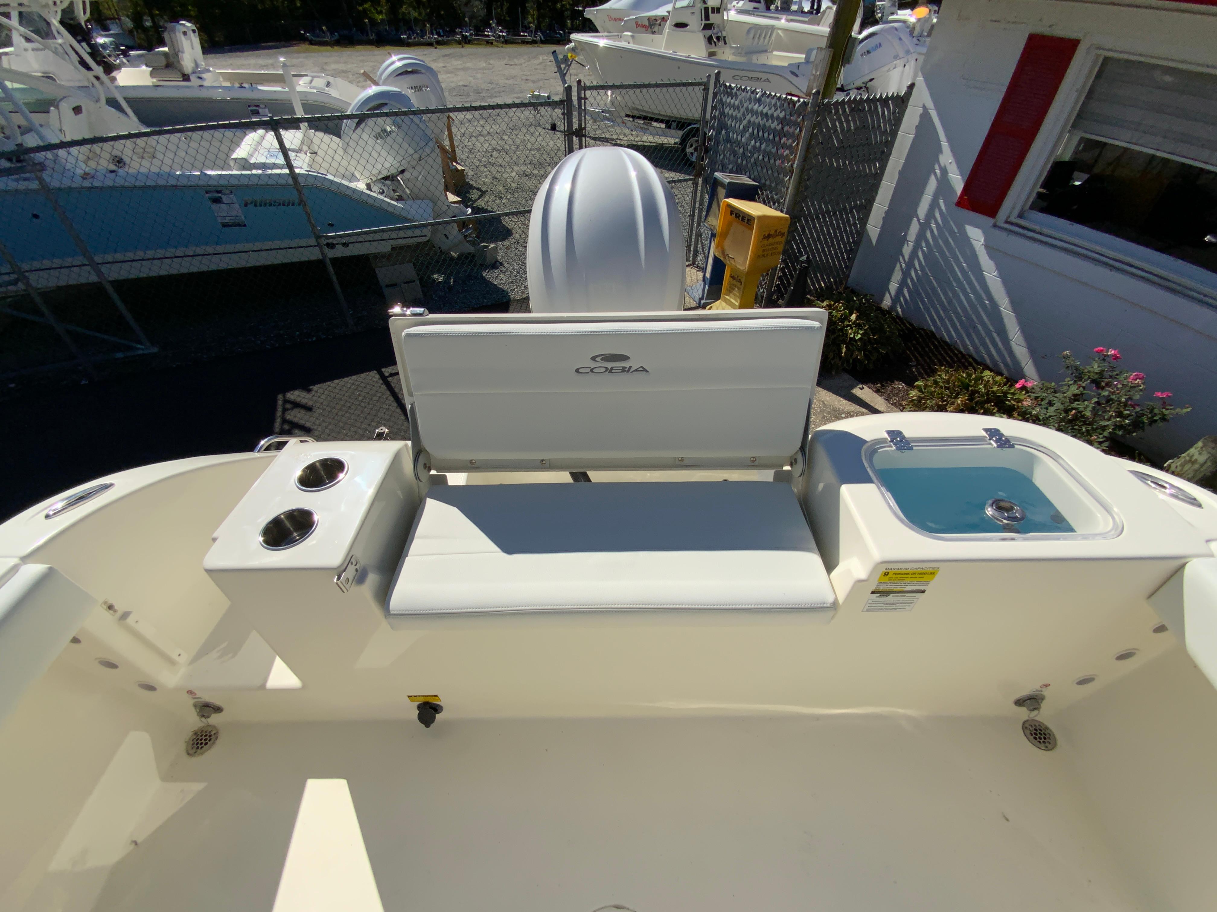 2025 Cobia 220 Center Console-31