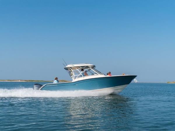 2022 Grady-White boat for sale, model of the boat is Freedom 325 & Image # 3 of 27