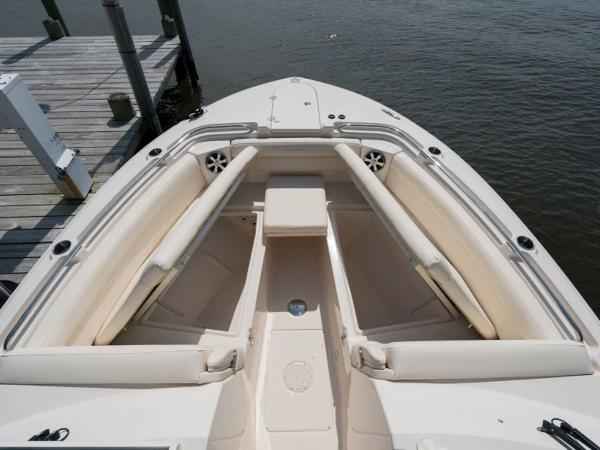 2022 Grady-White boat for sale, model of the boat is Freedom 325 & Image # 13 of 27
