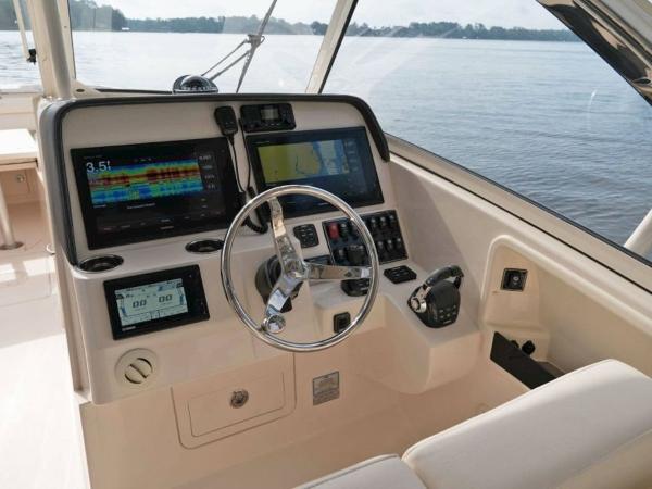 2022 Grady-White boat for sale, model of the boat is Freedom 325 & Image # 20 of 27