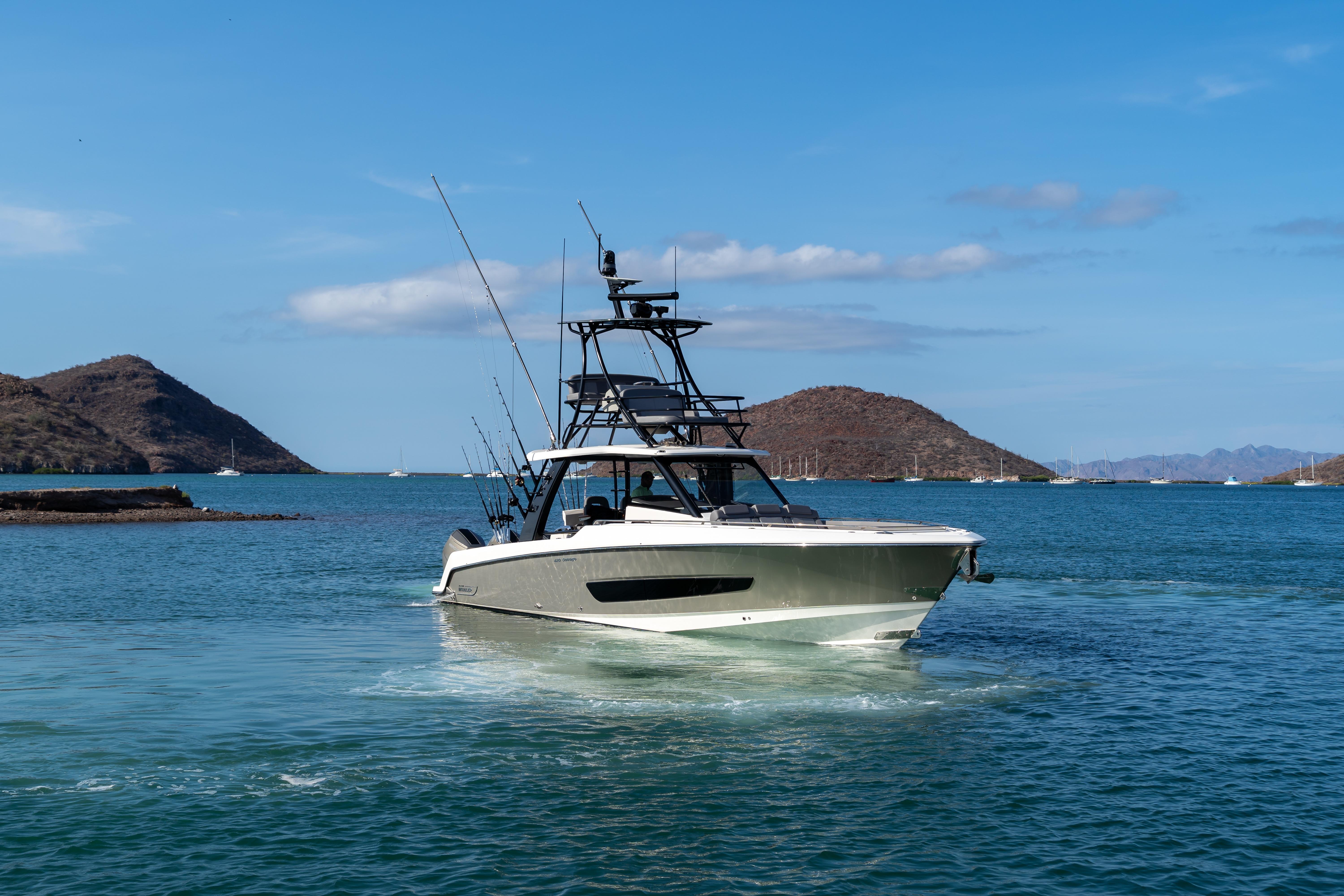 2023 Boston Whaler