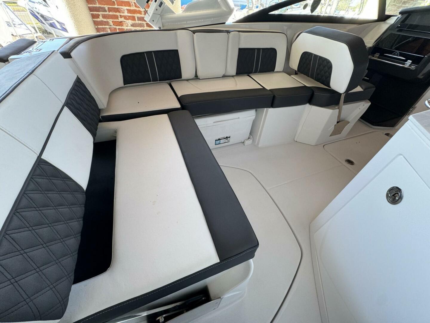 2024 Monterey M-65-9