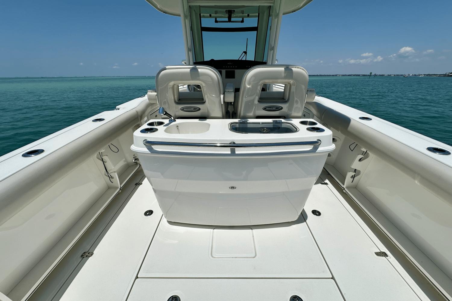 2020-boston-whaler-280-outrage-power-9794225-978346125-0-160520250834-43