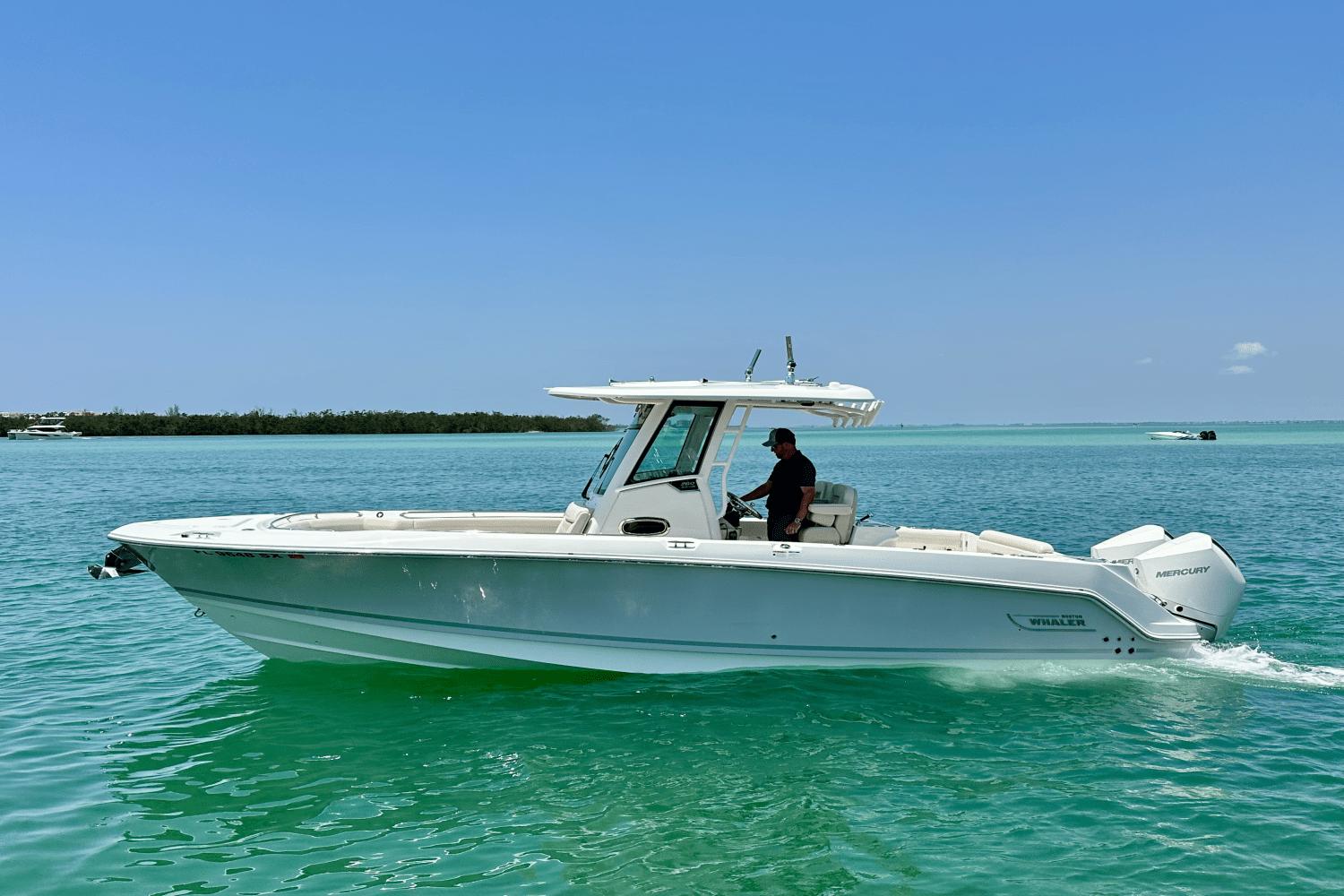 2020-boston-whaler-280-outrage-power-9794225-978346136-0-160520250834-3