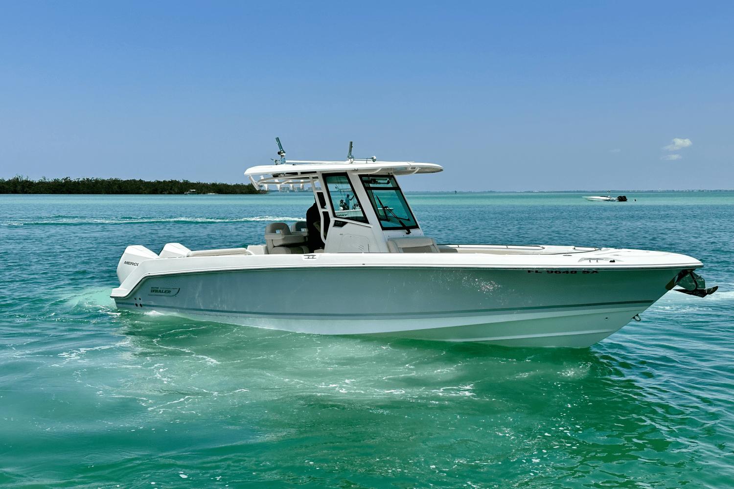 2020-boston-whaler-280-outrage-power-9794225-978346152-0-160520250834-12