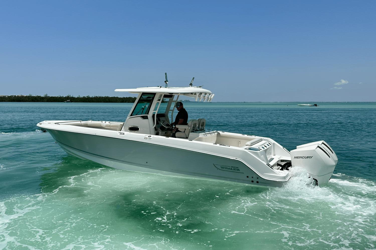 2020-boston-whaler-280-outrage-power-9794225-978346162-0-160520250834-29