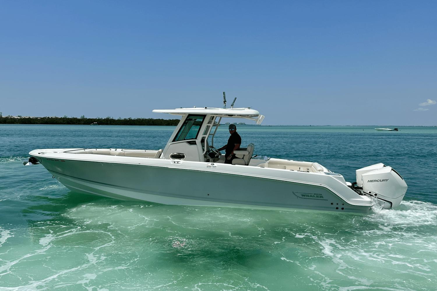 2020-boston-whaler-280-outrage-power-9794225-978346165-0-160520250834-31
