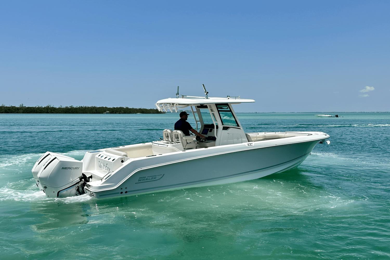 2020-boston-whaler-280-outrage-power-9794225-978346174-0-160520250834-16