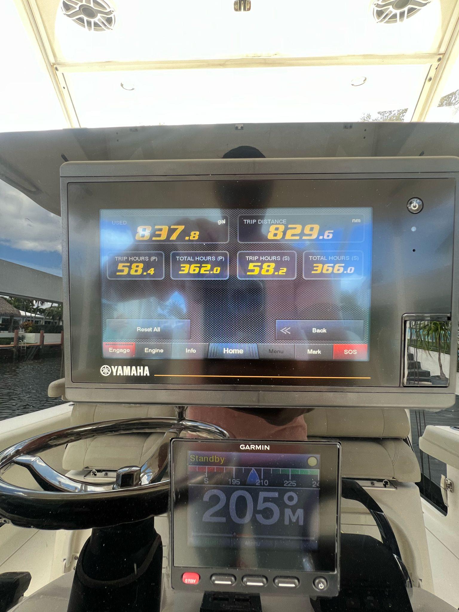 2020-cobia-350-power-9714229-20250313071751695-1_XLARGE