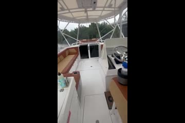 Contender 35 Side Console video
