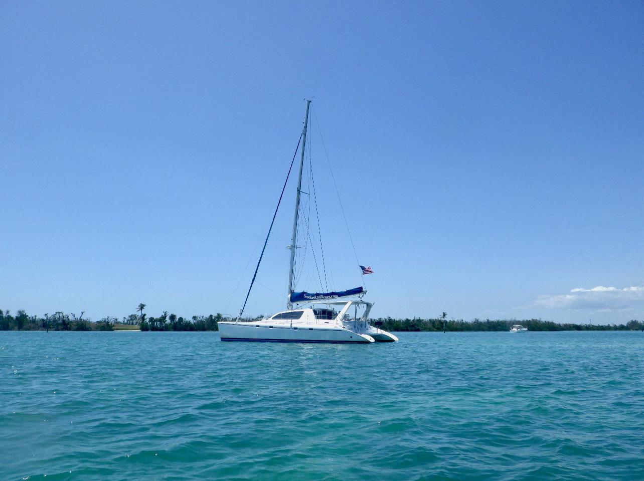 Smoke And Roses Yacht Photos Pics 