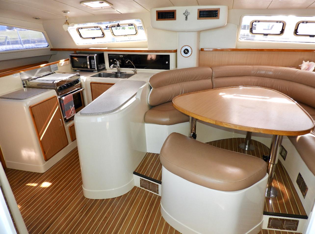 47' Leopard, Listing Number 100916591, - Photo No. 37