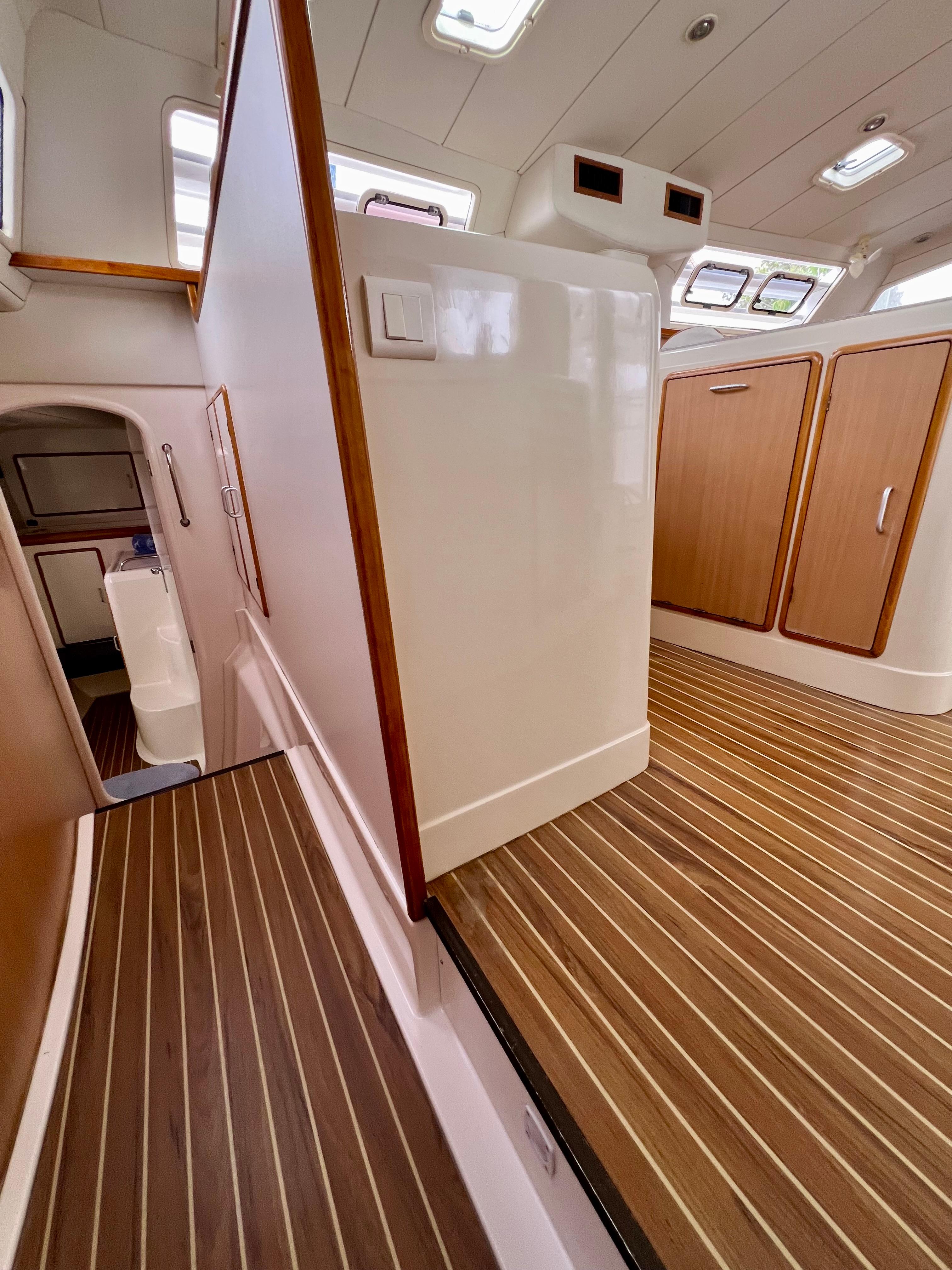 47' Leopard, Listing Number 100916591, - Photo No. 88