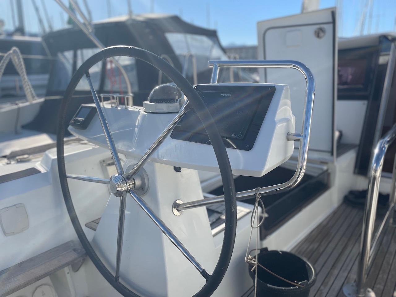 Yacht Photos Pics