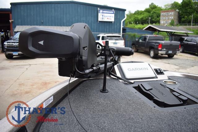 2025 Ranger Z185 boat with Garmin equipment at Thayer's Marine dealership.