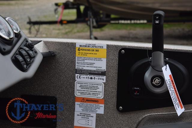 2025 Ranger Z185 boat dashboard with capacity label and throttle control, Thayer's Marine logo visible.