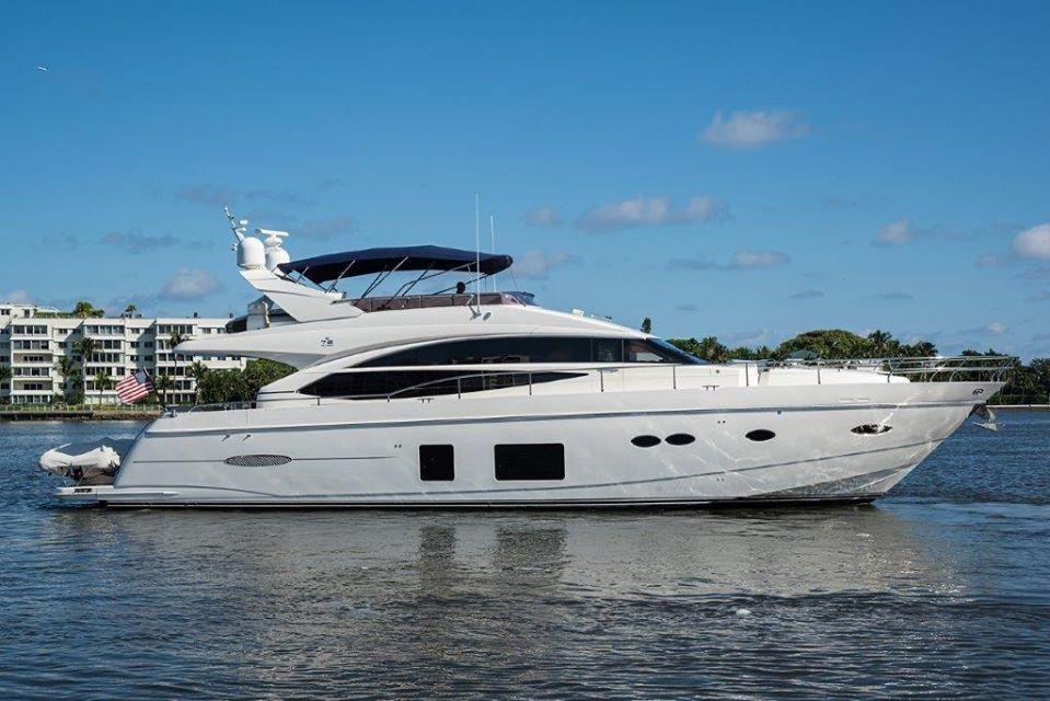 2015 Princess Flybridge 72 Motor Yacht0