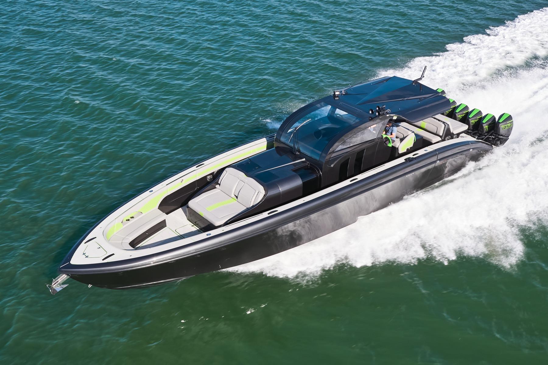 2023 Midnight Express 52 