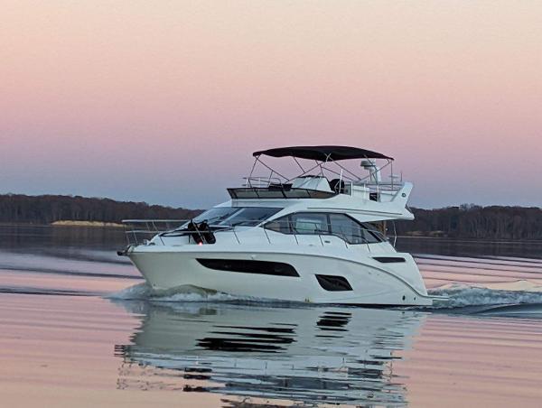 2017 Sea Ray Fly 460