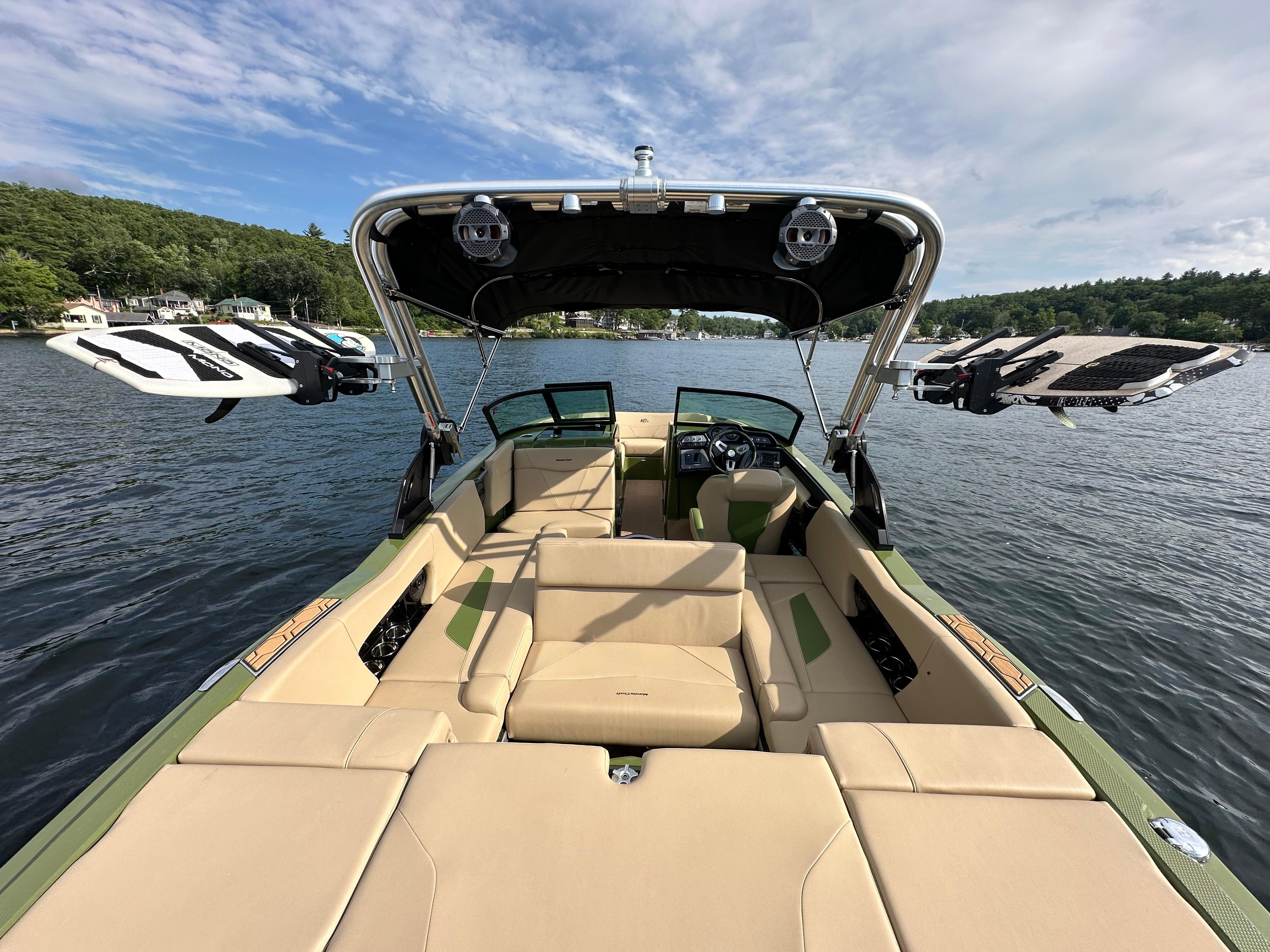 2023 MasterCraft NXT 22