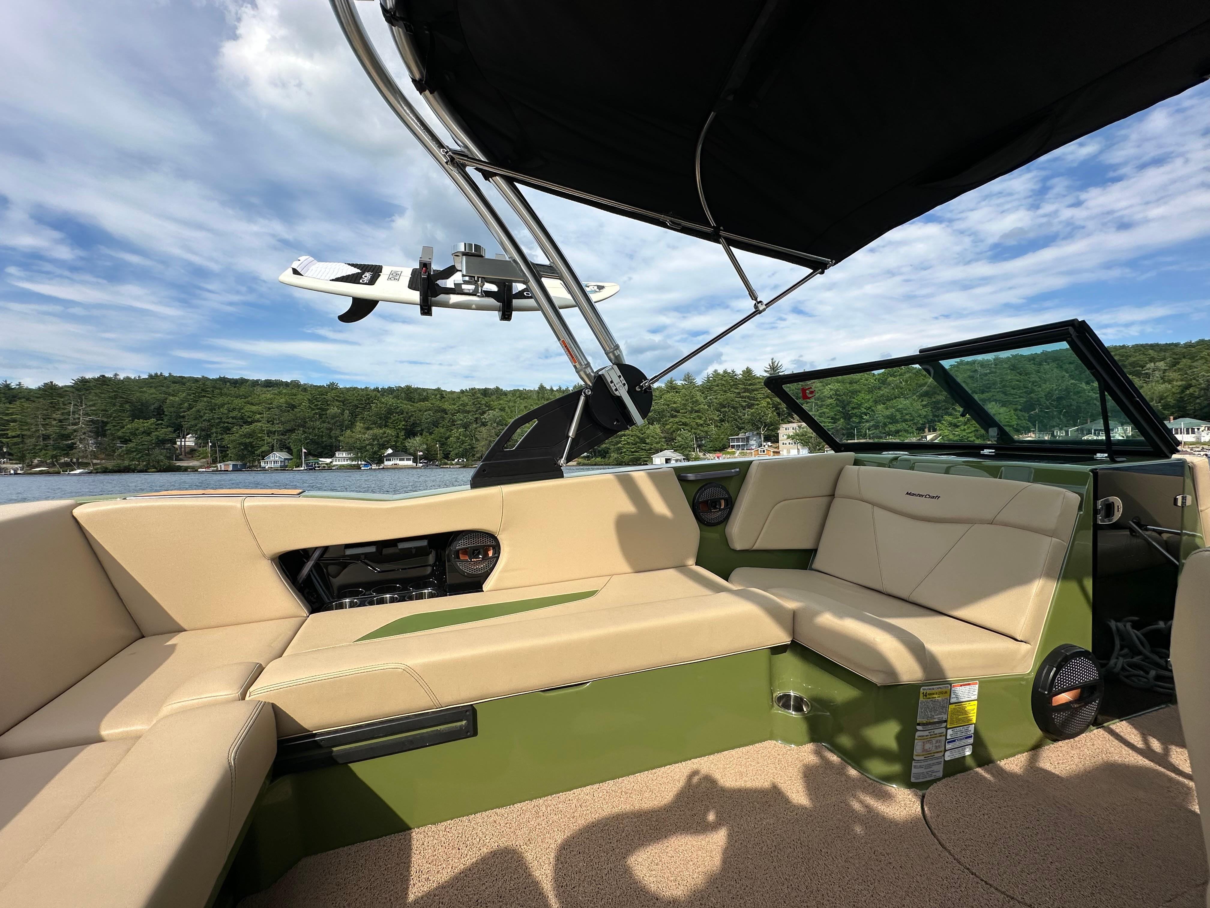 2023 MasterCraft NXT 22