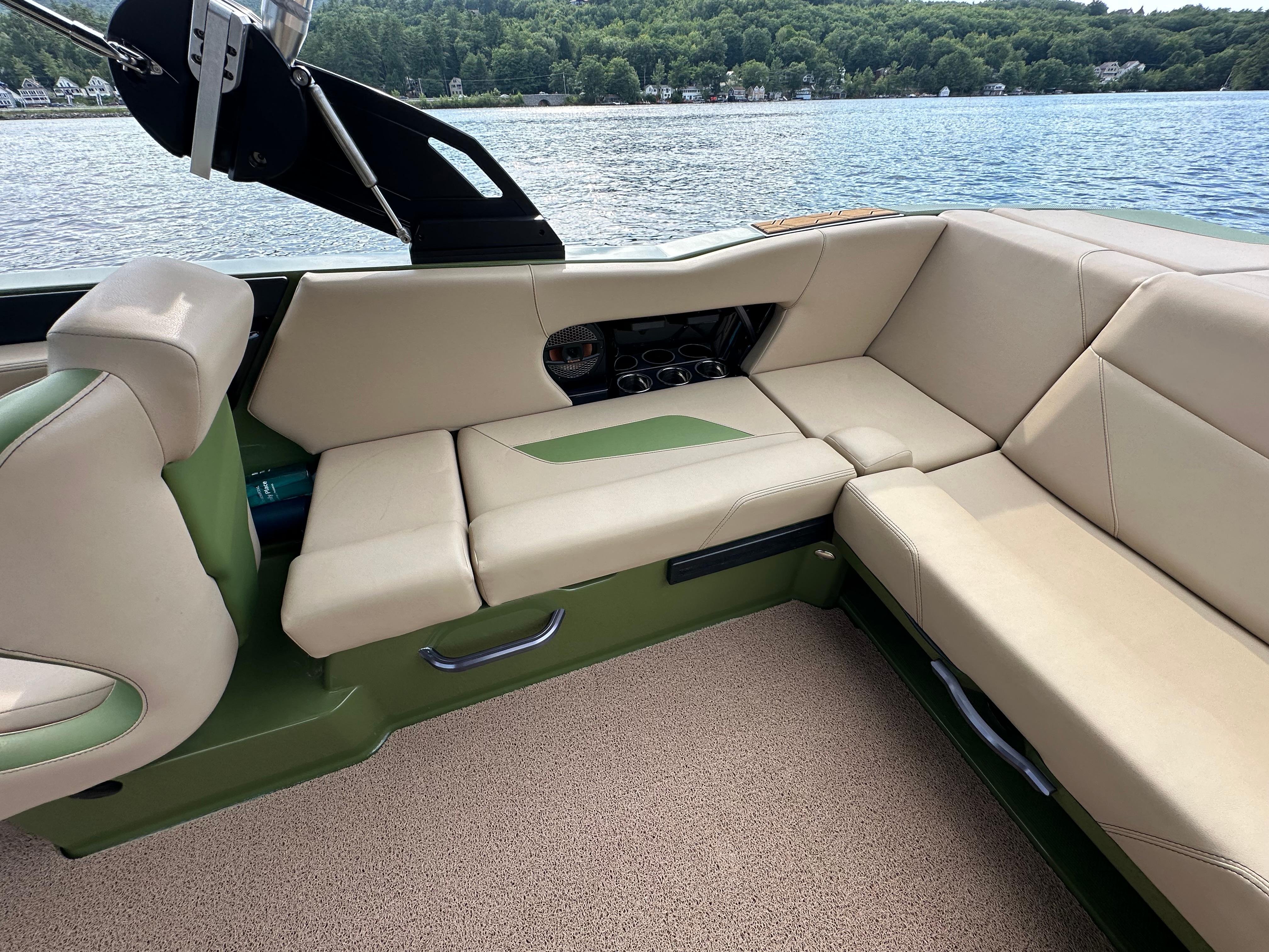 2023 MasterCraft NXT 22