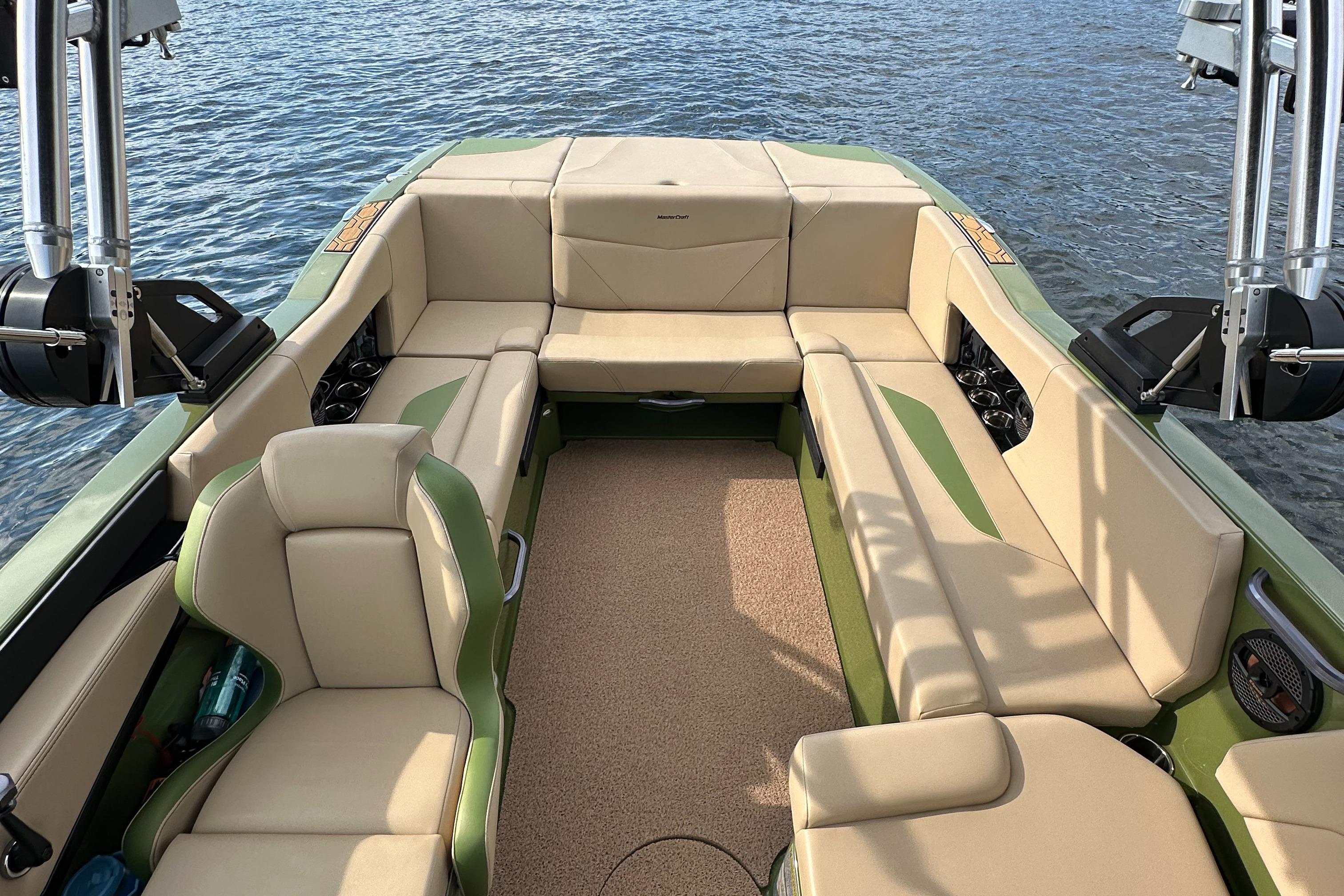 2023 MasterCraft NXT 22