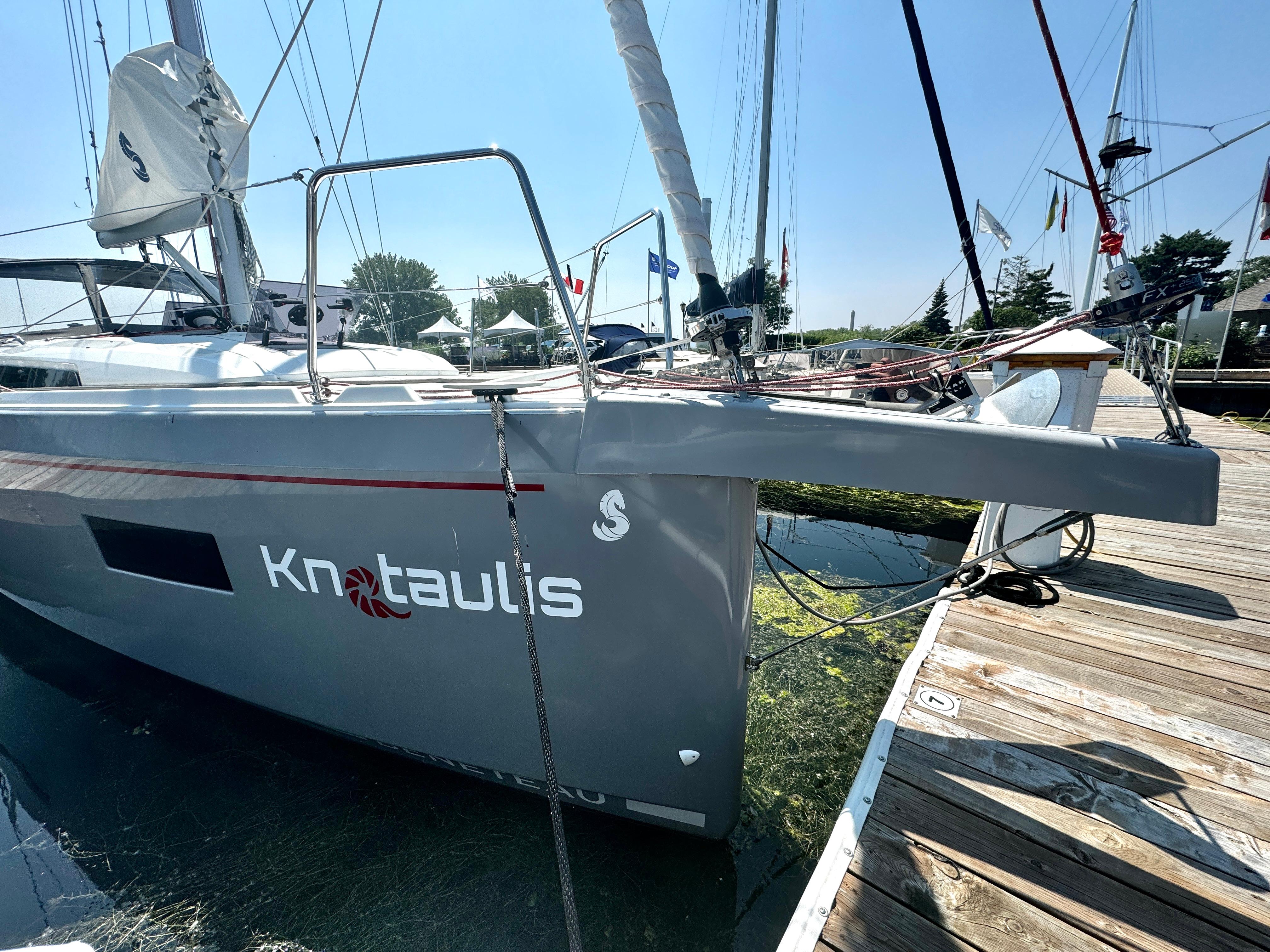 Yacht Photos Pics