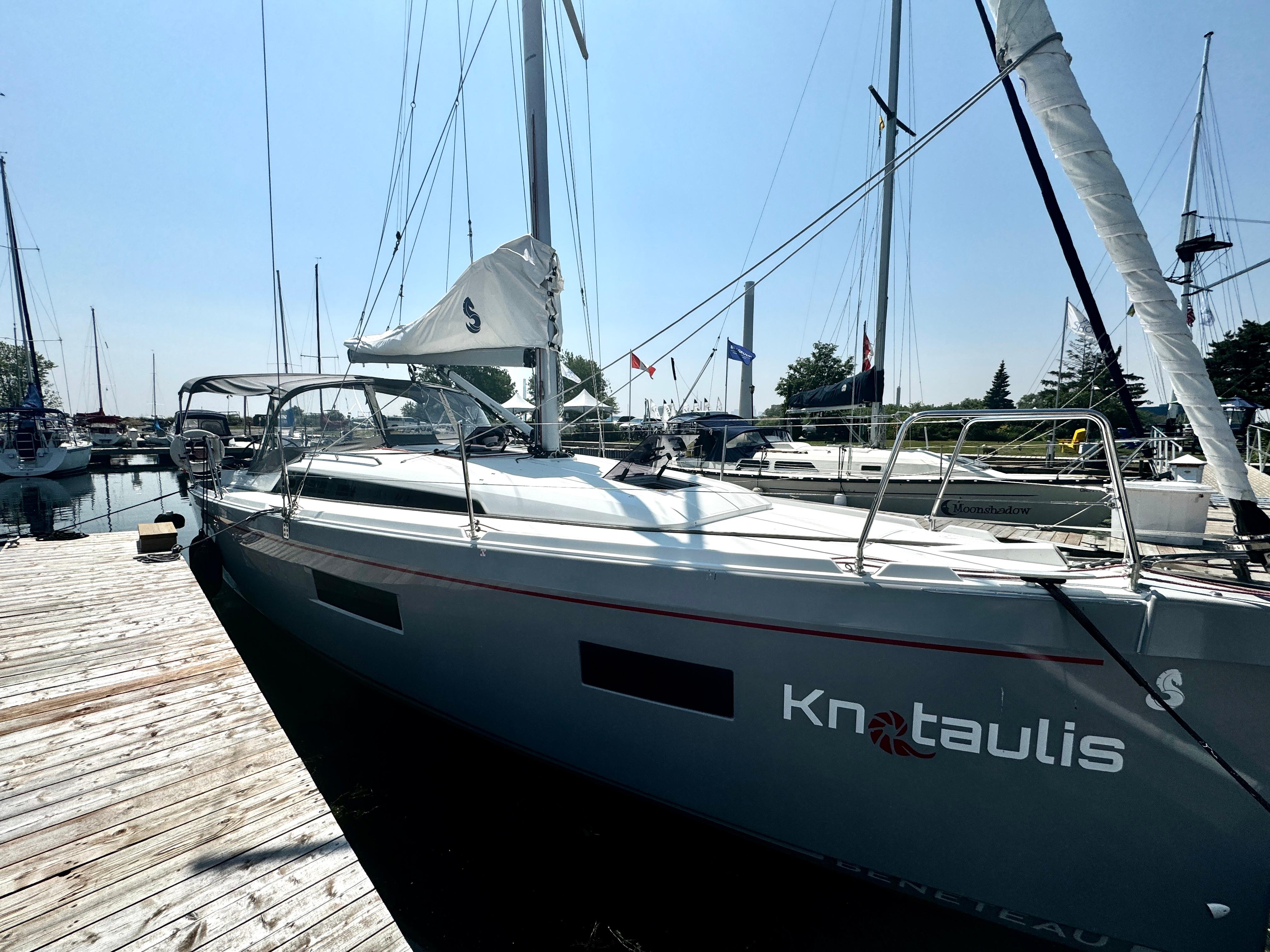 Yacht Photos Pics
