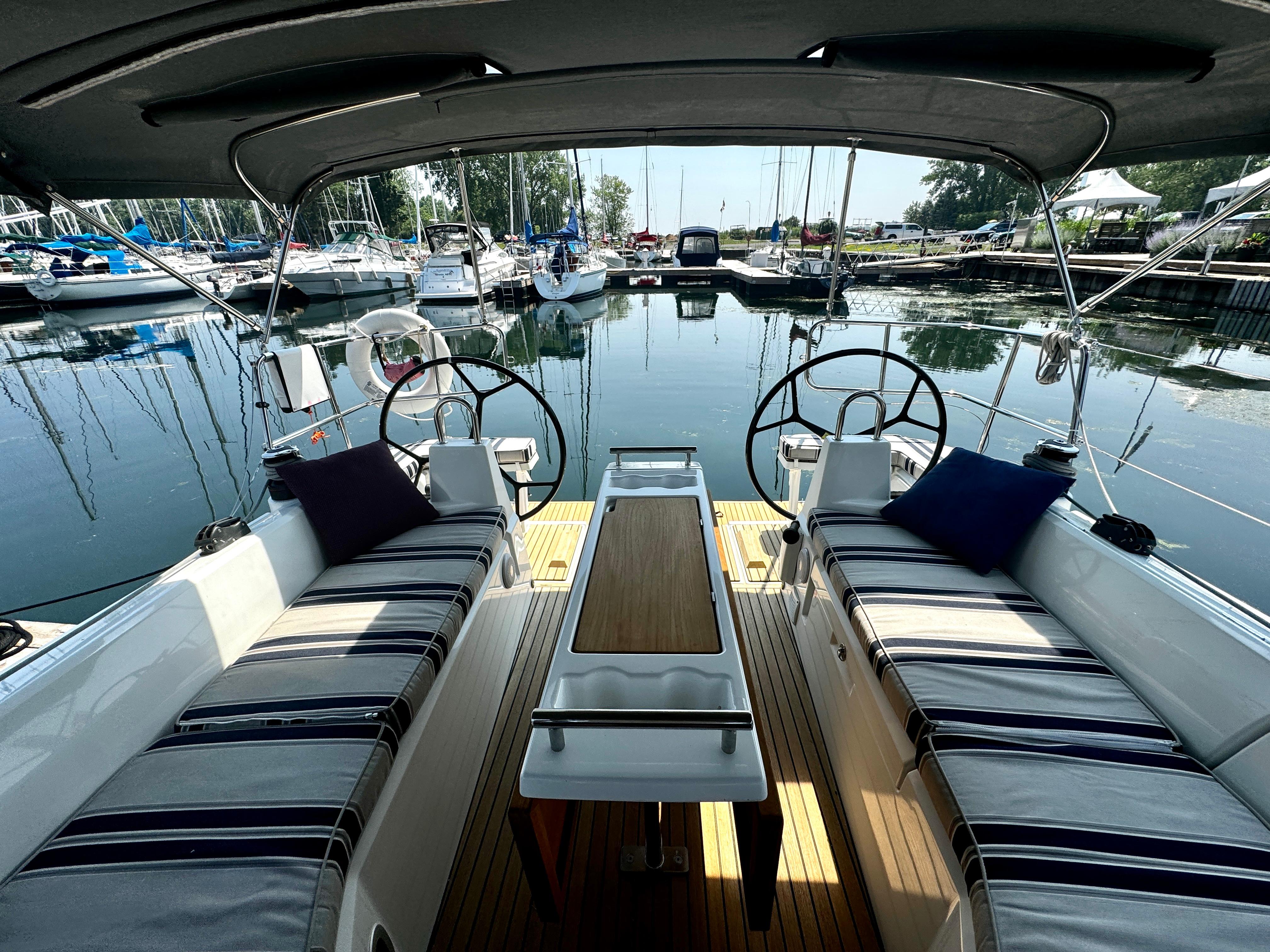Yacht Photos Pics