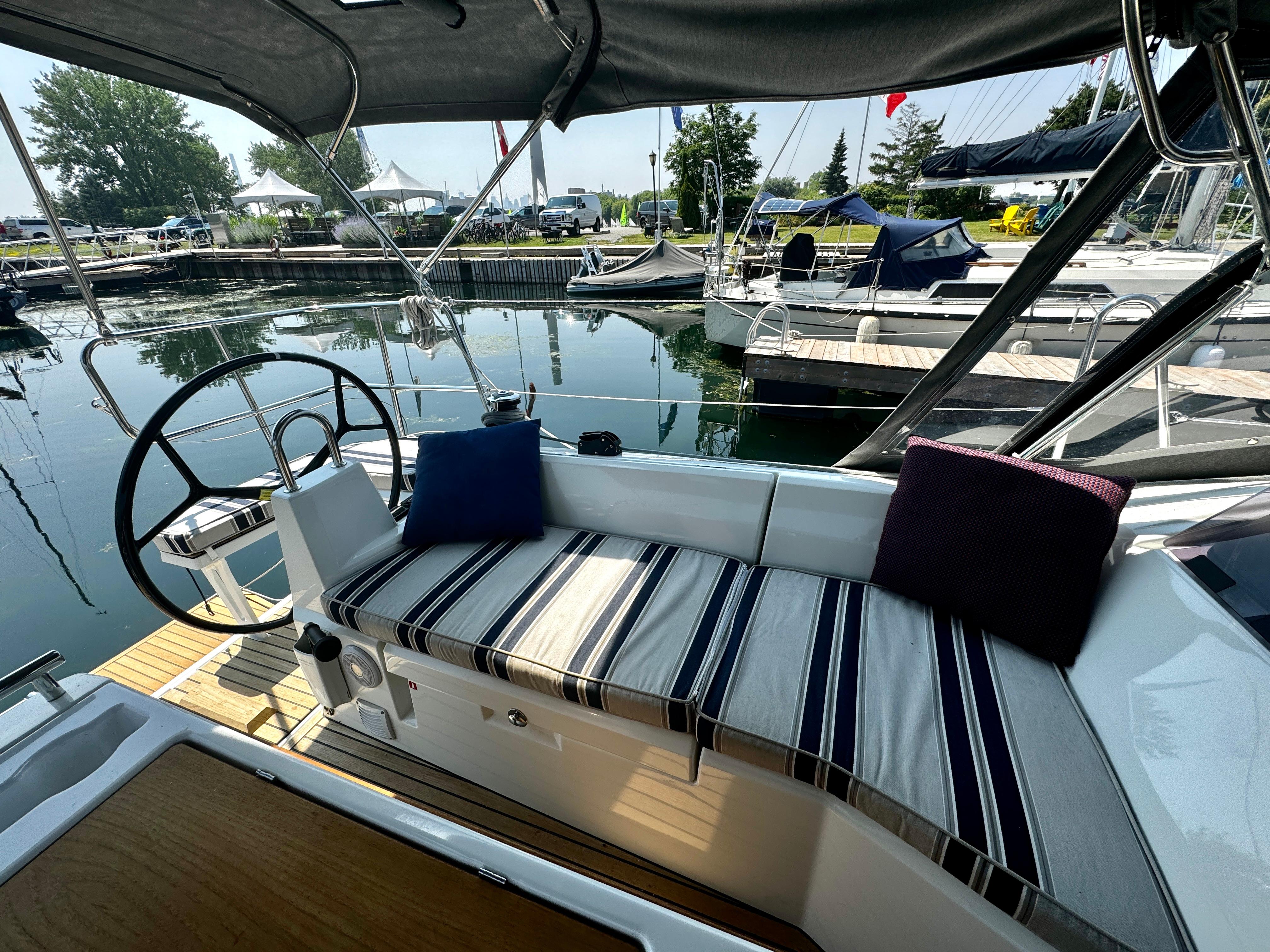 Yacht Photos Pics