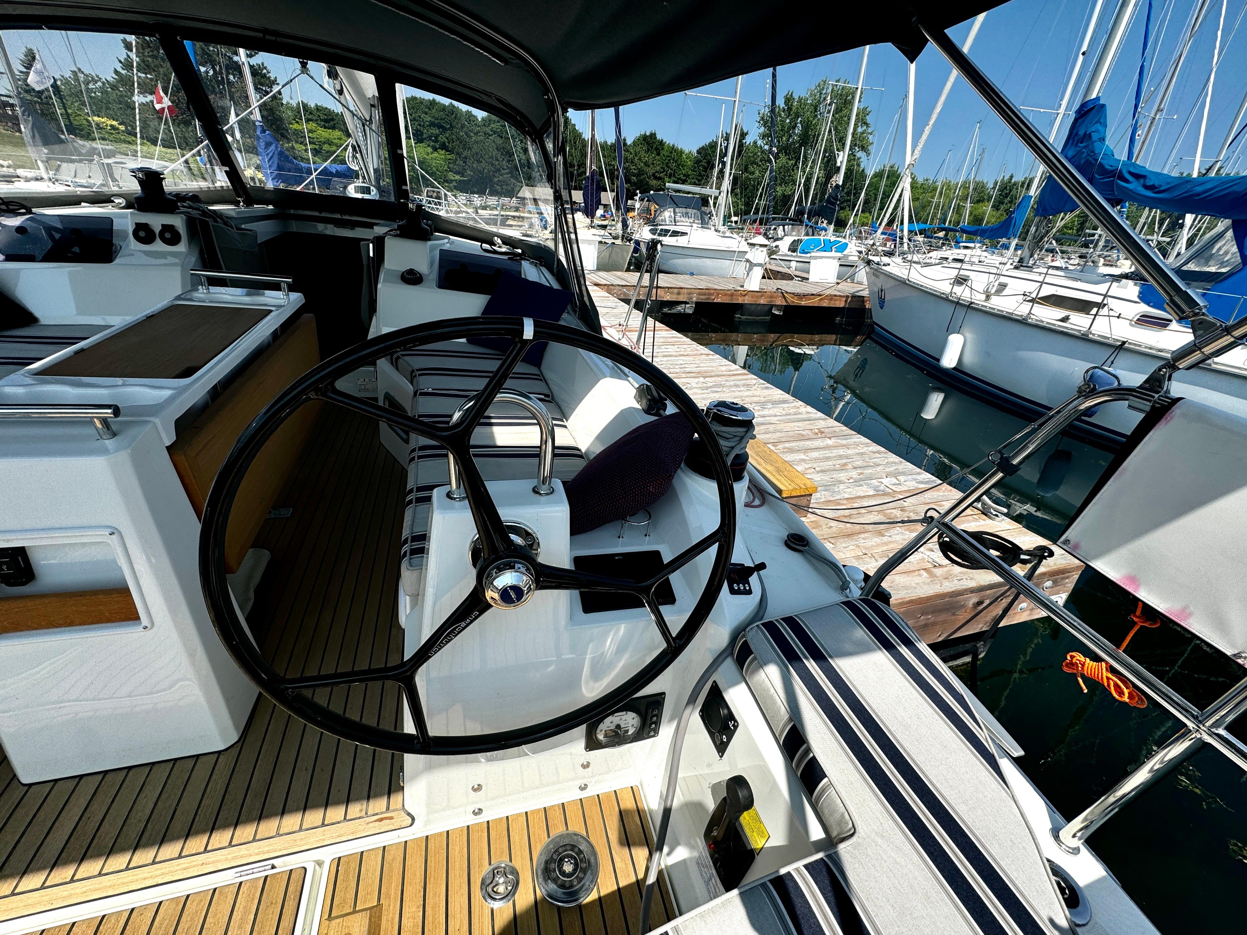 Yacht Photos Pics