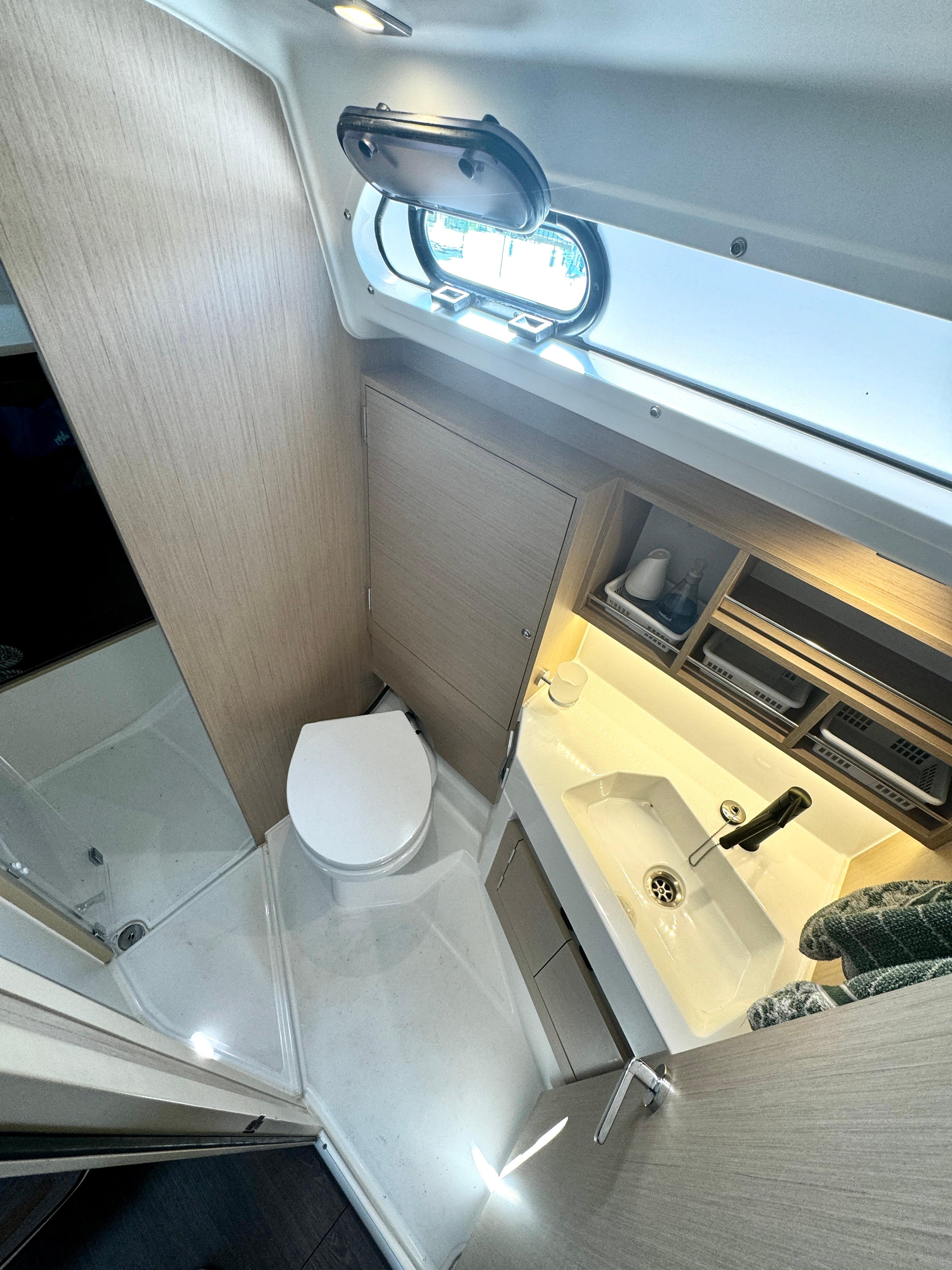 Yacht Photos Pics