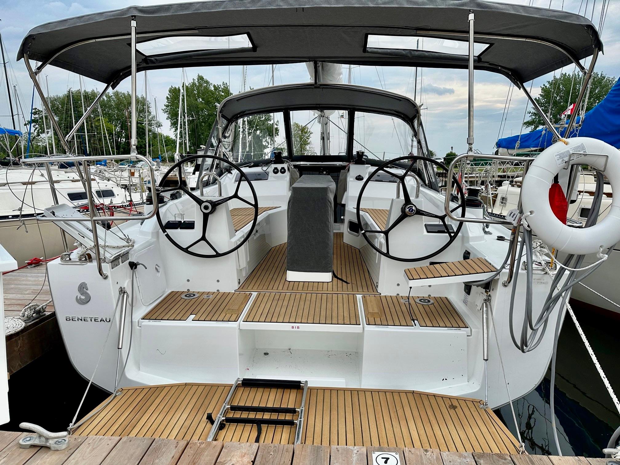 Yacht Photos Pics