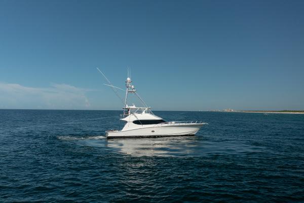 2005 Hatteras 68 Convertible